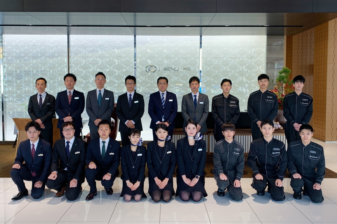 集合写真_レクサス_202301