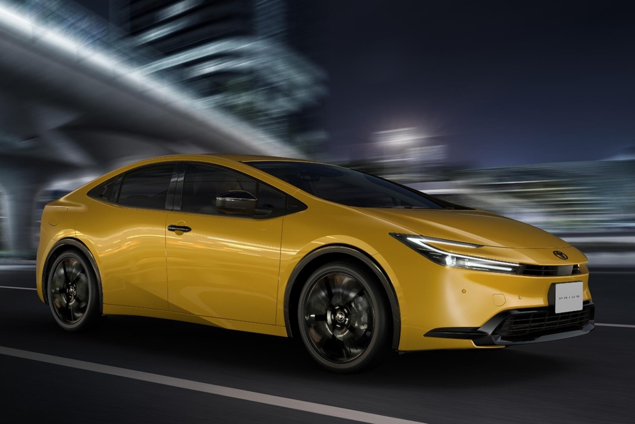 特別仕様車 G プラグインハイブリッド車 “Night Shade”（ベース車両はG プラグインハイブリッド車）