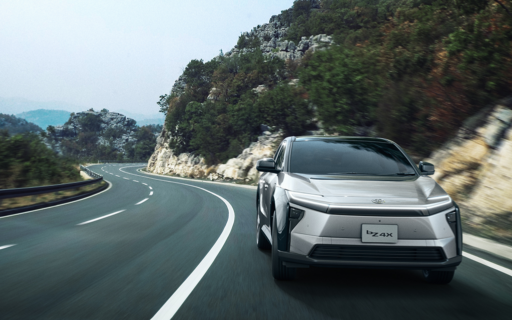 今さら聞けないEV（電動車）とは？メリット・デメリットやトヨタのEVを 