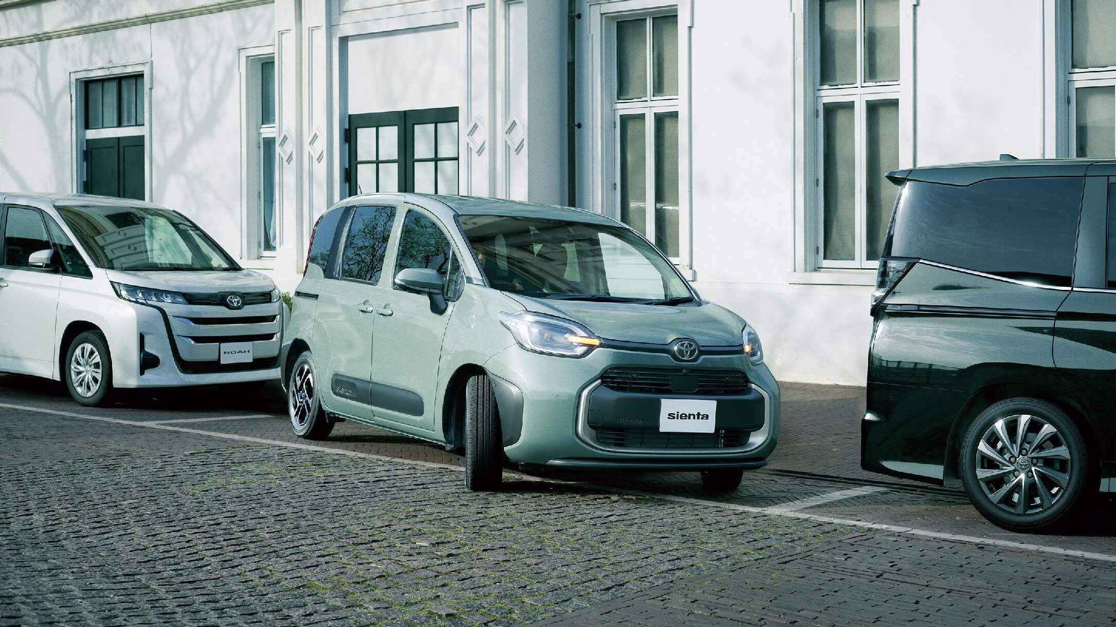 ファミリーカーに選ばれる理由】トヨタ・シエンタ2025年最新の特徴
