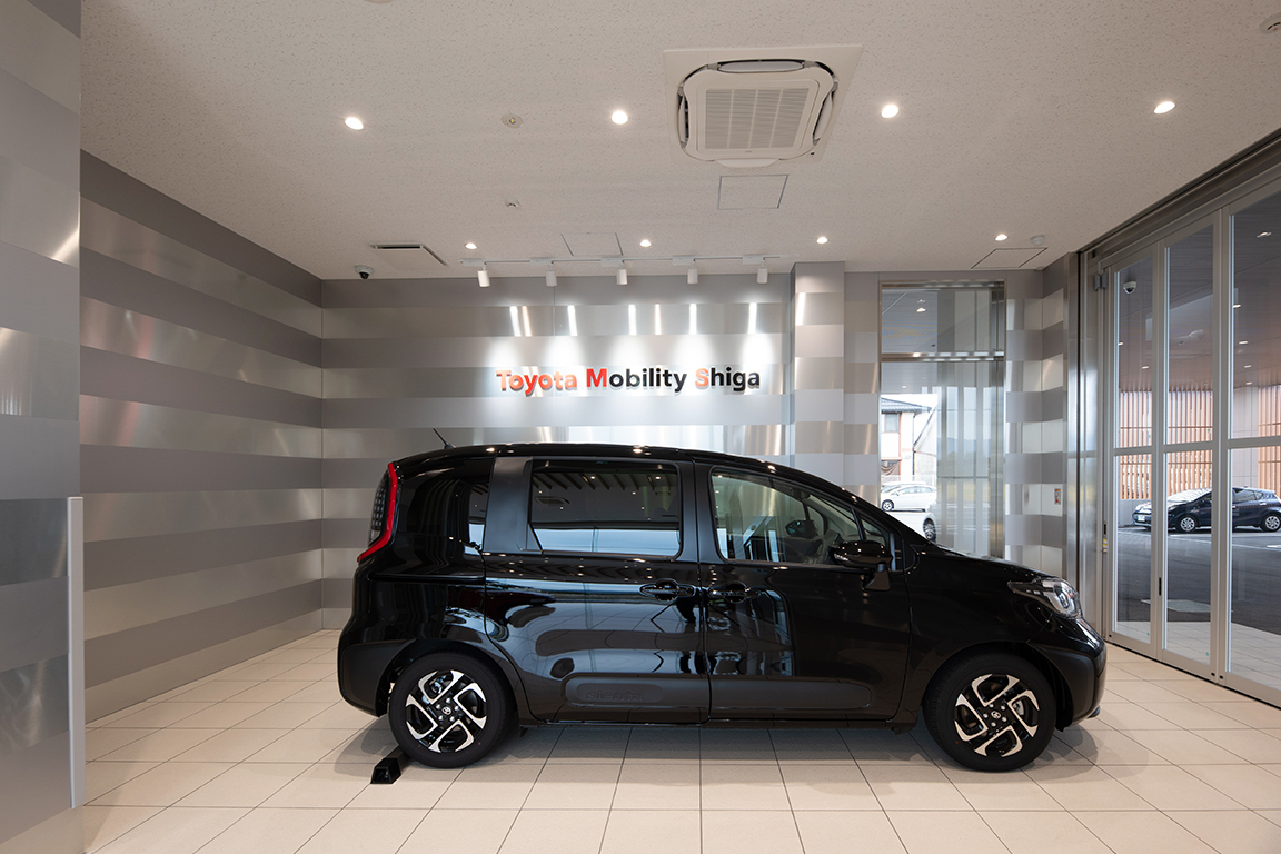 店舗画像_高島店納車ルーム①_202512