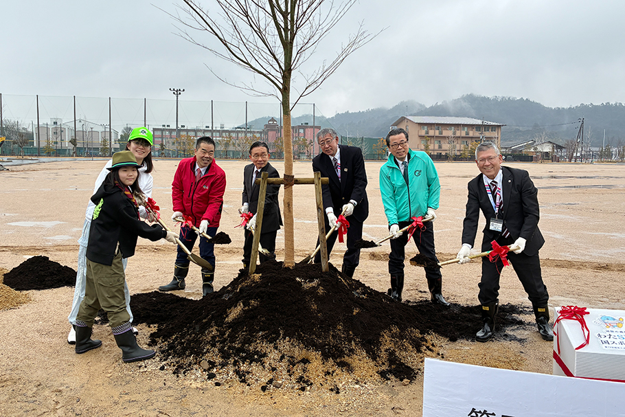 おしらせ_ふれあいグリーンキャンペーン記念植樹②