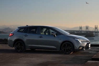 カローラ ツーリング 特別仕様車 ACTIVE SPORT（2WD）