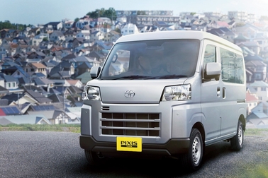 デラックス（CVT・2WD）
