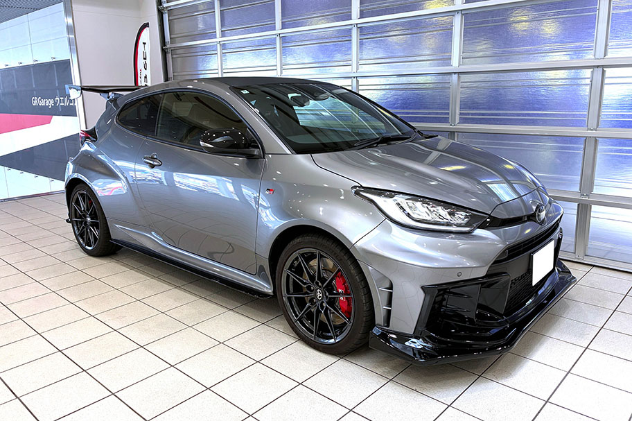 GRヤリス×SARD GT1 FRONT HALF SPOILER Gen2（FRP艶あり黒）