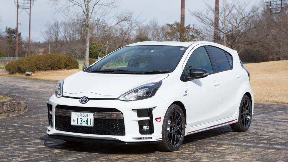 アクア GR SPORT