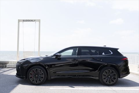 クラウンエステートRS（PHEV）
