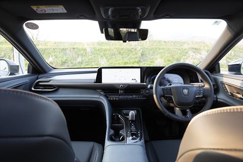 クラウンエステートRS（PHEV）