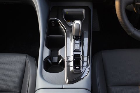 クラウンエステートRS（PHEV）