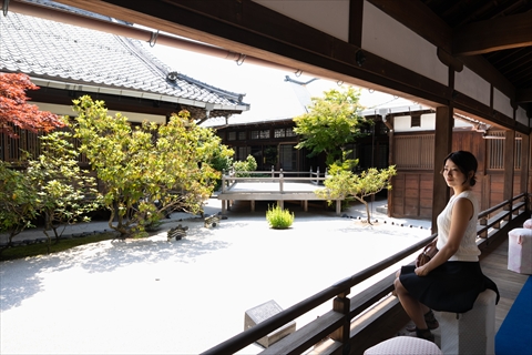 昭和36年に現在地に移築。近年は境内が整備され、広く開かれるようになりました